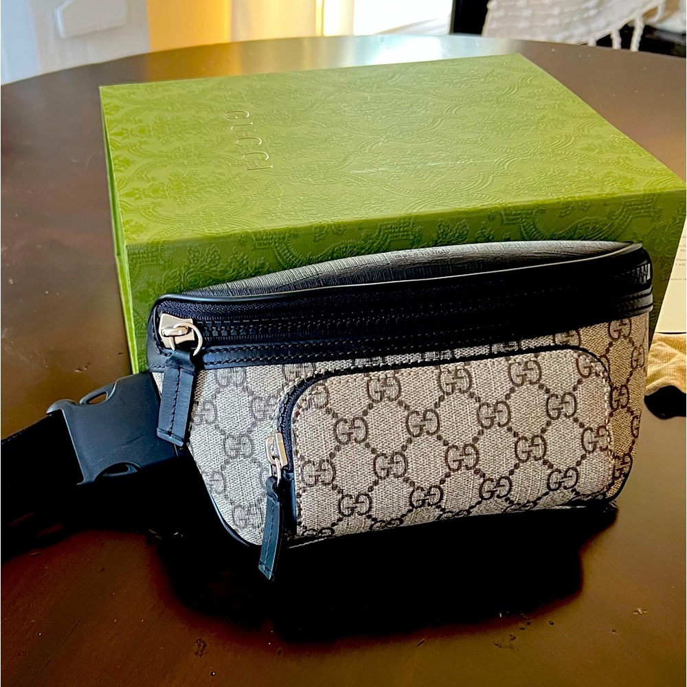 Authentic Gucci Women's Eden Belt Bag GG Supreme Beige & Black - only used 2x